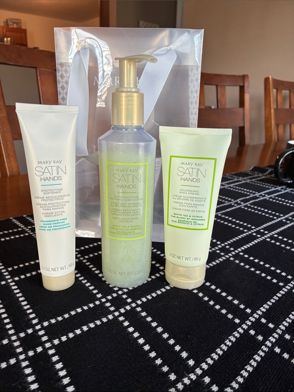 Mary Kay Satin Hands Trio in bag softener scrub and shea cream Pampering Set
